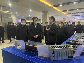走进best365中文版——泰州市领导带队观摩